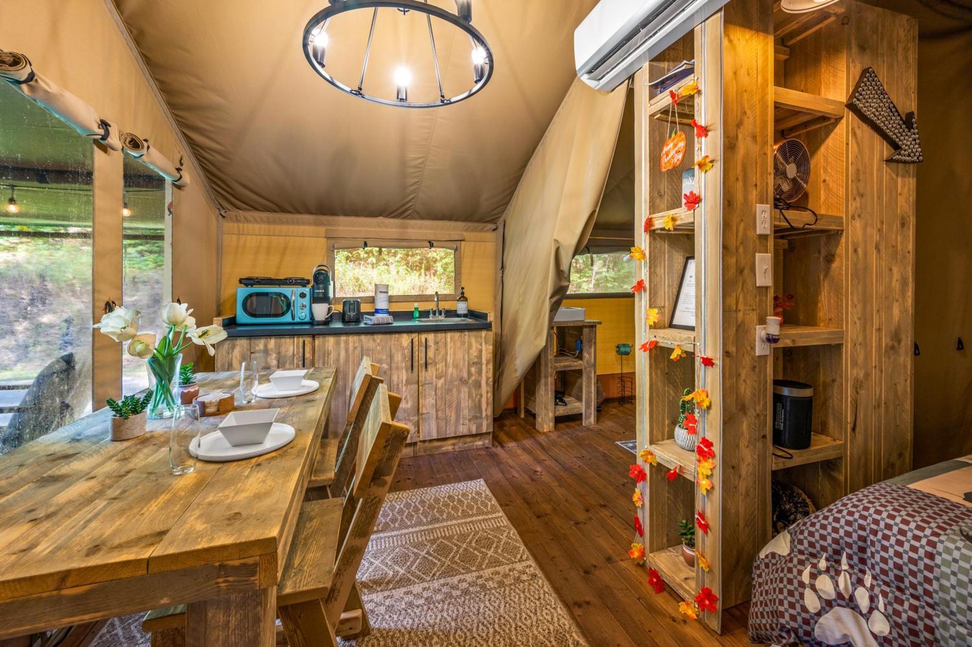 Firefly Season Glamping Hotel Sevierville Eksteriør billede