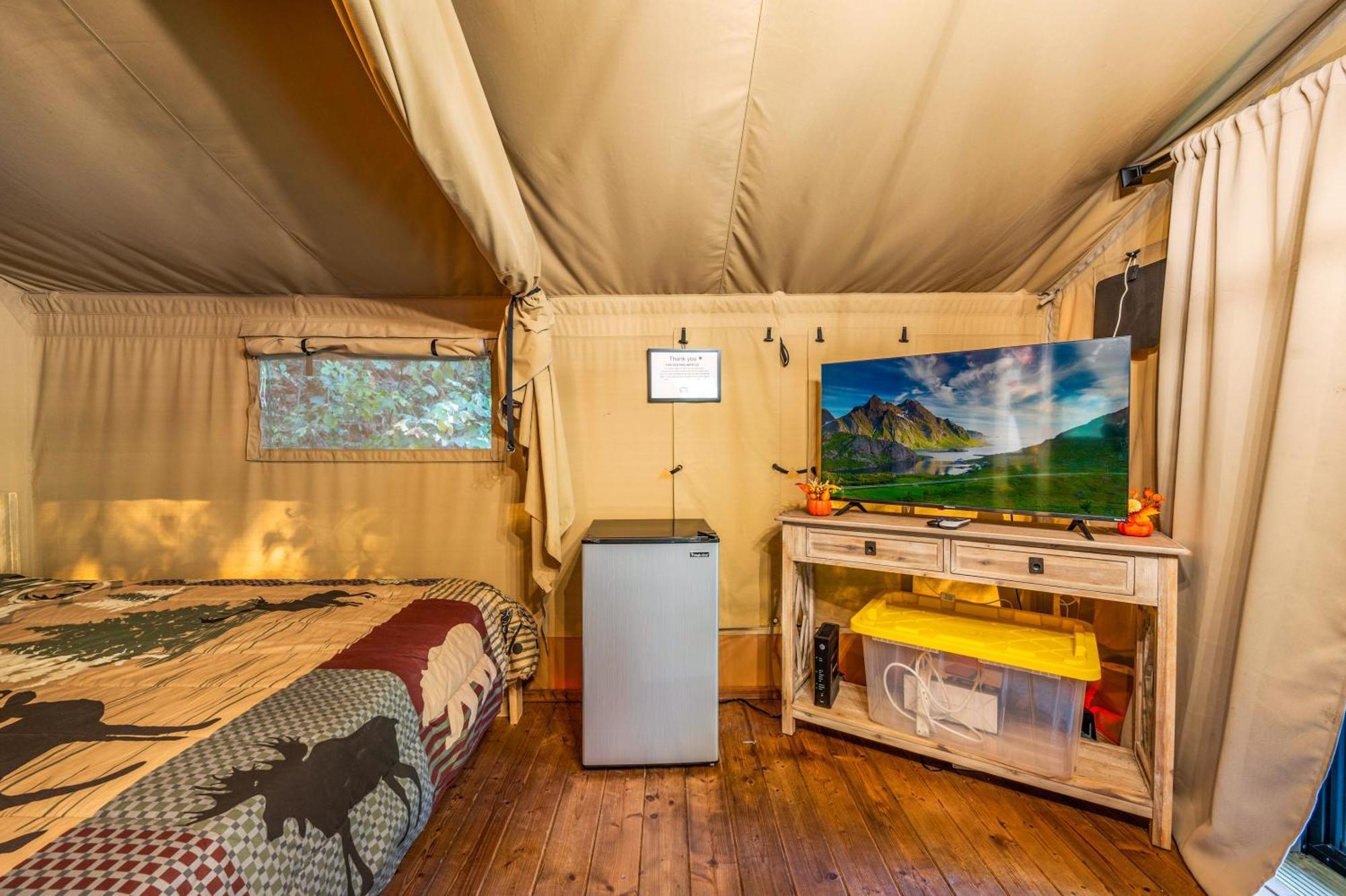 Firefly Season Glamping Hotel Sevierville Eksteriør billede